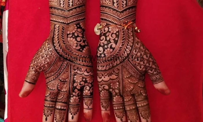 Om Mehendi Art